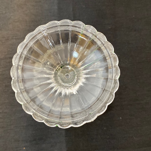 Vintage Jeannette Glass Grapes and Leaves Lidded Dish - Picture 3 of 9